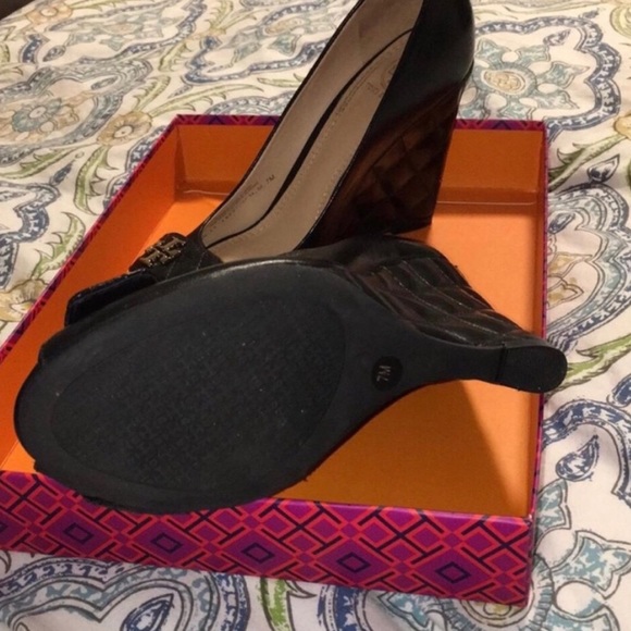 Tory Birch Leila Quilted Peep Toe Wedge - Picture 2 of 2